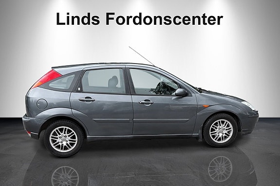 Ford Focus 5 of 7