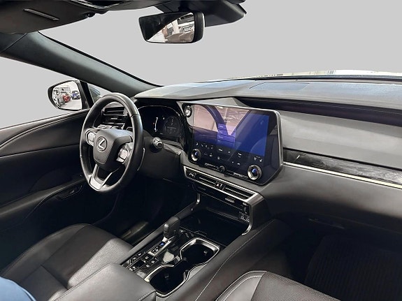 Lexus RX450h 8 of 18