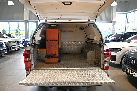Isuzu D-max 12 of 23