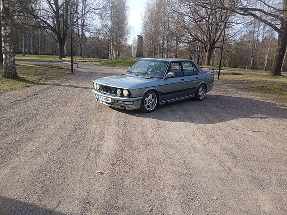 BMW M535i 2 of 5