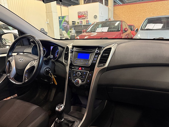 Hyundai i30 6 of 10