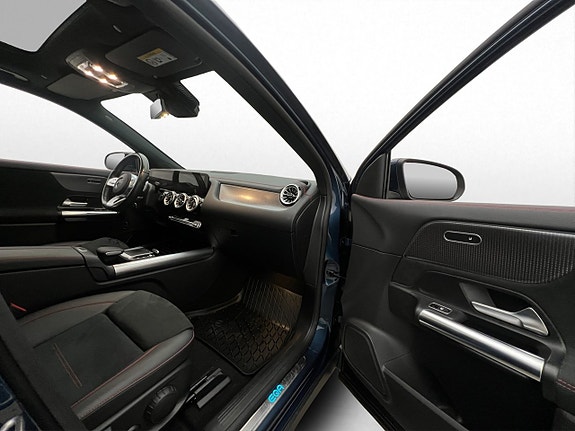 Mercedes-Benz EQA250 12 of 30