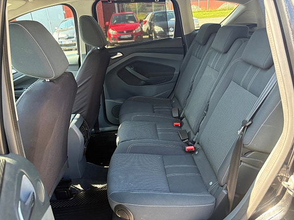 Ford C-Max 6 of 9