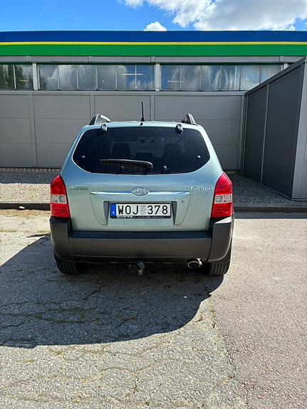 Hyundai Tucson 3 of 5