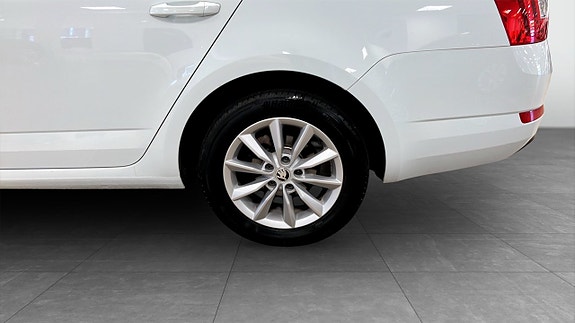 Skoda Octavia 6 of 13