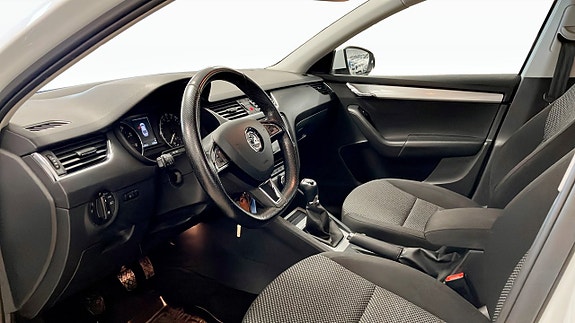 Skoda Octavia 7 of 13