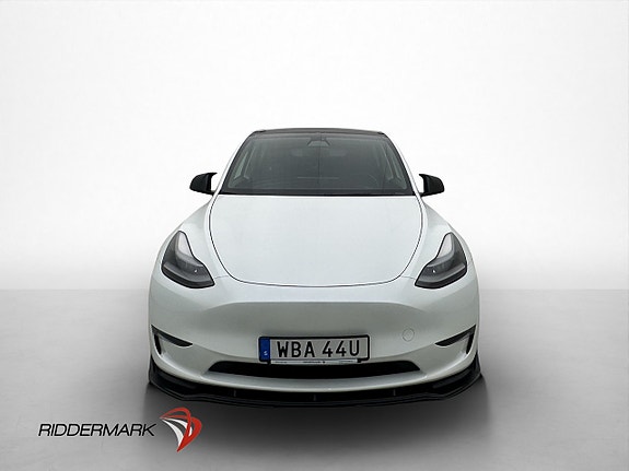 Tesla Model Y 3 of 30