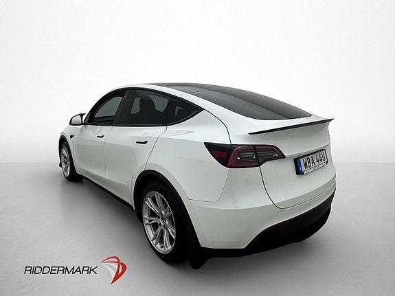 Tesla Model Y 6 of 30