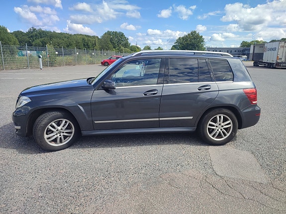Mercedes-Benz GLK220 3 of 17