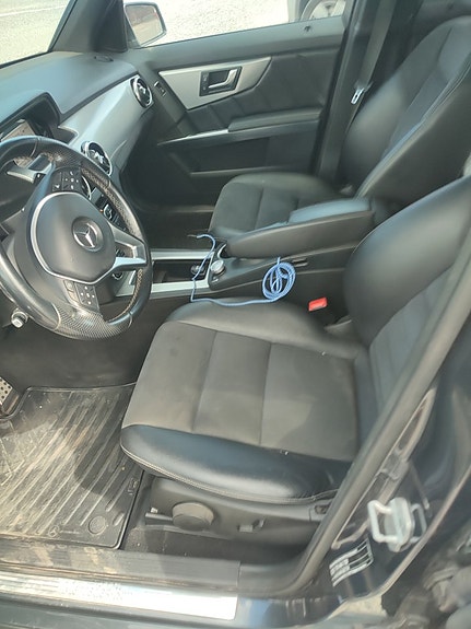 Mercedes-Benz GLK220 7 of 17