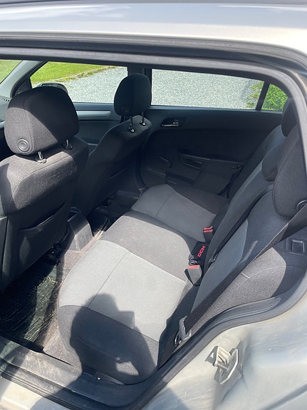 Opel Astra 5 of 7