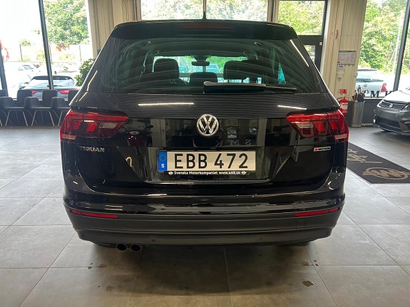 Volkswagen Tiguan 5 of 5
