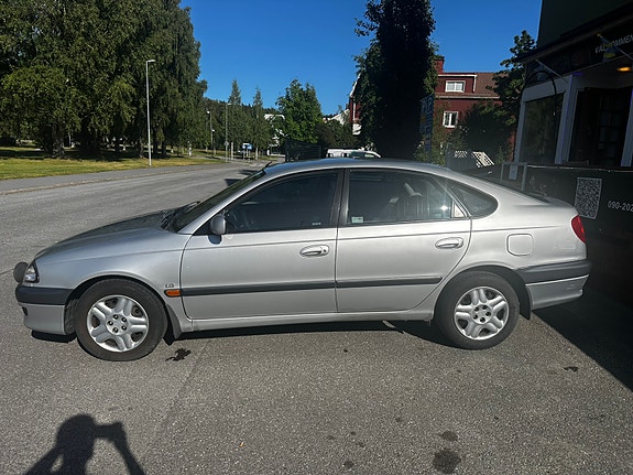 Toyota Avensis 11 of 14