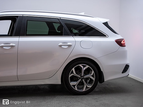 Kia Ceed 3 of 5