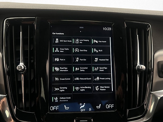Volvo S90 21 of 30