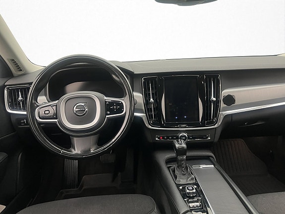 Volvo S90 11 of 30