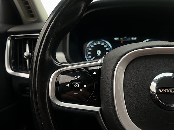 Volvo S90 15 of 30