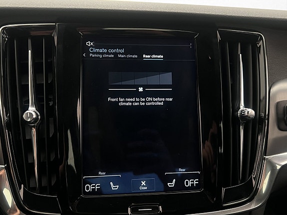 Volvo S90 23 of 30