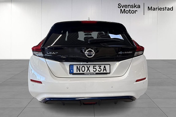 Nissan Leaf 5 of 5
