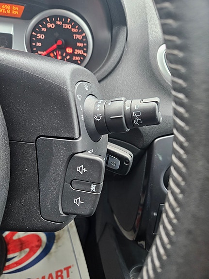 Renault Clio 16 of 17