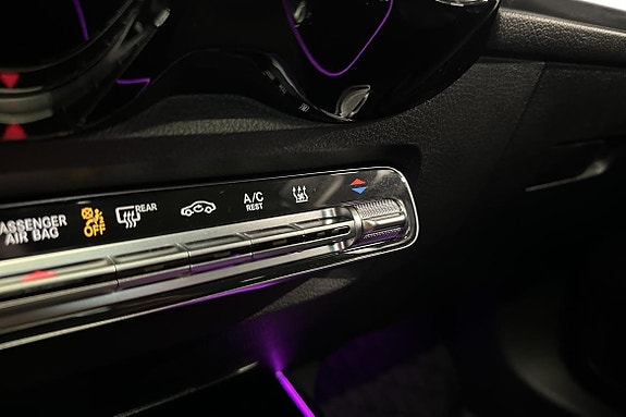 Mercedes-Benz GLB200 20 of 26