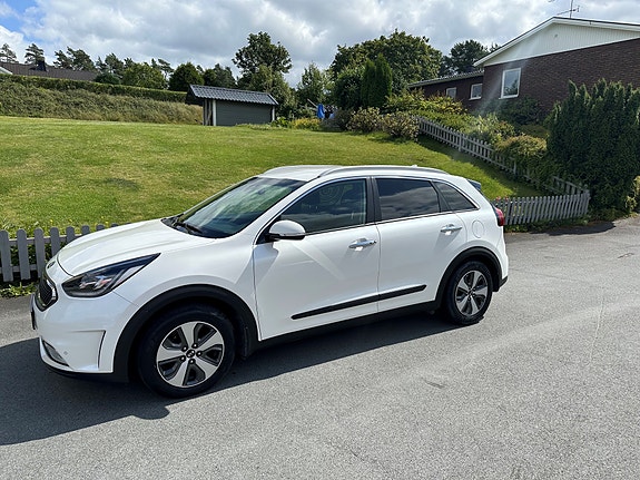 Kia Niro 2 of 5