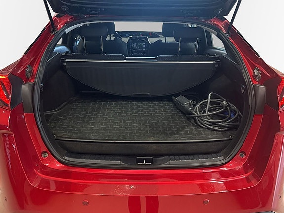 Toyota Prius 3 of 10
