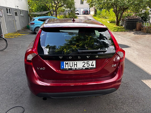 Volvo V60 3 of 5