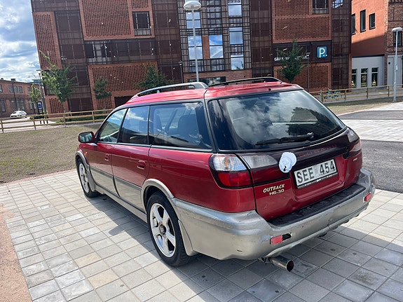 Subaru Outback 5 of 5