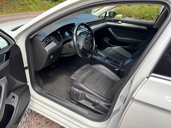 Volkswagen Passat 5 of 5