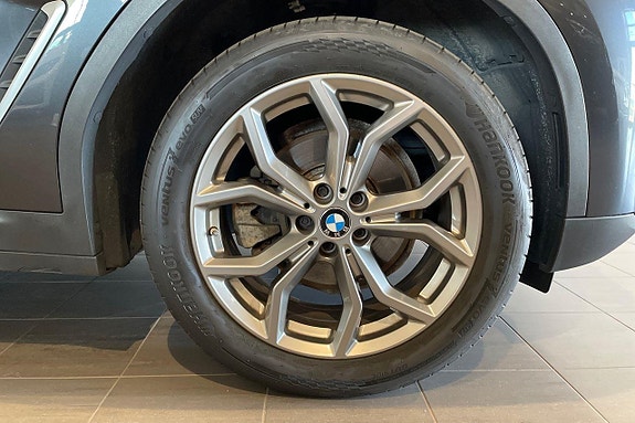 BMW X3 15 of 18