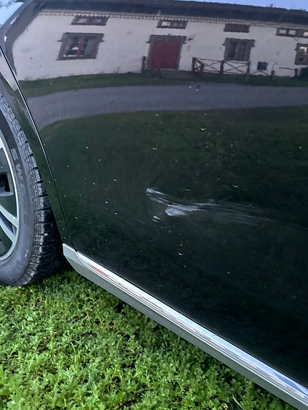 Mercedes-Benz E220 6 of 6