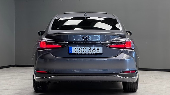 Lexus ES300h 21 of 21