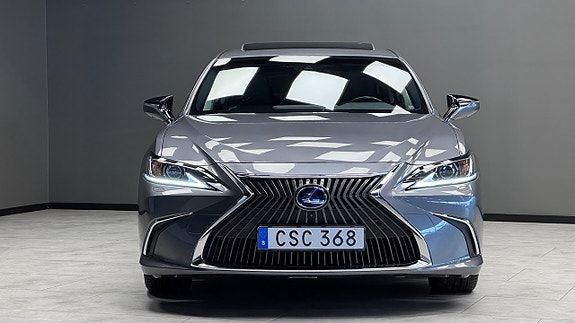 Lexus ES300h 20 of 21