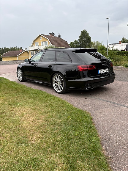 Audi A6 4 of 5