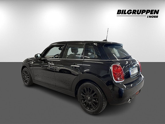 MINI Cooper 6 of 17
