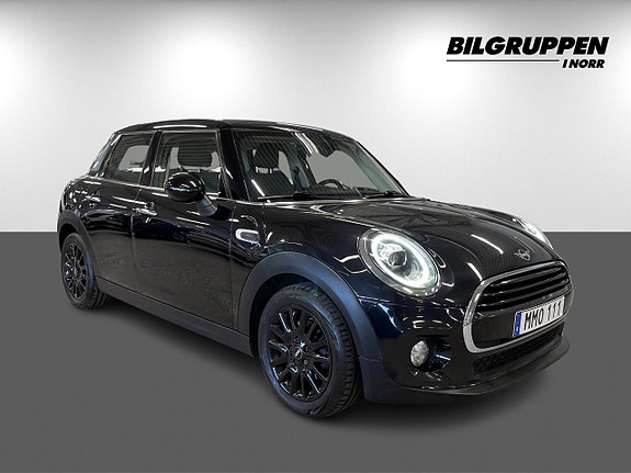 MINI Cooper 3 of 17