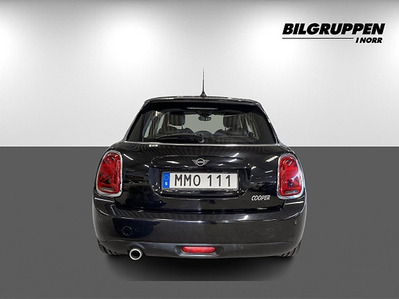 MINI Cooper 5 of 17