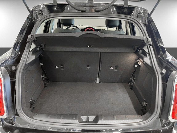 MINI Cooper 14 of 17