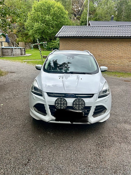 Ford Kuga 11 of 12