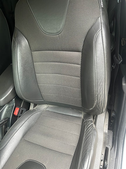 Ford Kuga 5 of 12