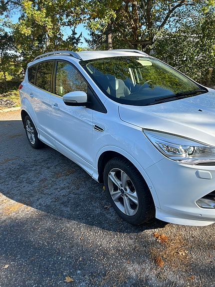 Ford Kuga 7 of 13