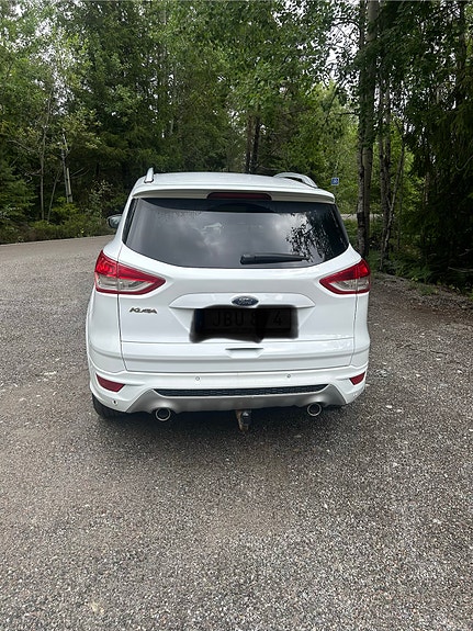 Ford Kuga 12 of 12