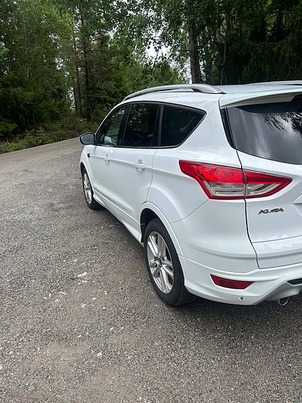 Ford Kuga 4 of 12
