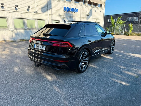 Audi Q8 6 of 30