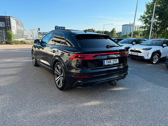 Audi Q8 7 of 30