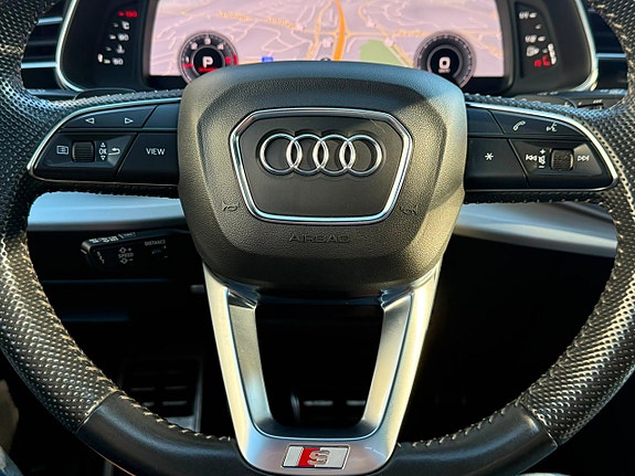 Audi Q8 15 of 30