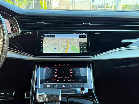 Audi Q8 18 of 30