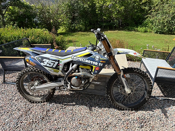 Husqvarna FC 250 2 of 2