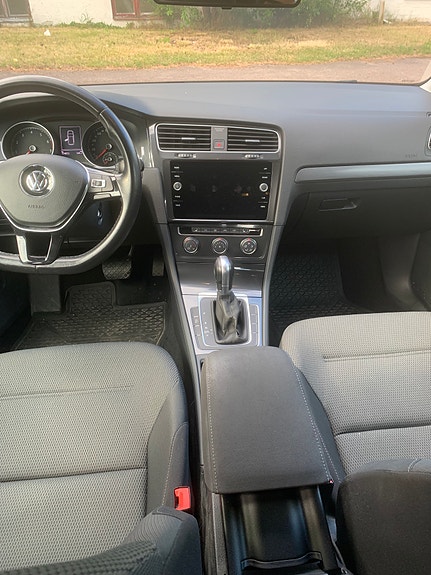 Volkswagen Golf VII 5 of 5